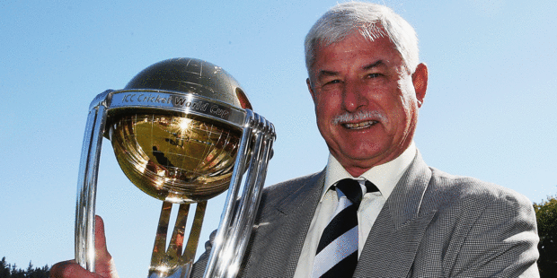 Sir Richard Hadlee with the Cricket World Cup. Photo / Getty