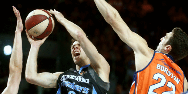 Tom Abercrombie takes the ball to the basket during the Breakers' clash with Cairns at Vector Arena. Photo / Getty