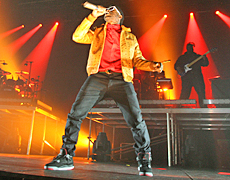Kanye West champions the cause of colour coordination at his Auckland concert. Photo / Glenn Jeffrey Kanye West champions the cause of colour coordination at his Auckland concert. Photo / Glenn Jeffrey