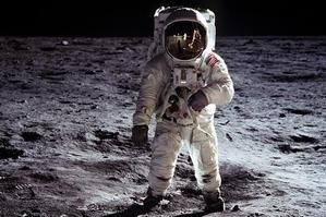 Nasa's computer used for the Apollo moon landing was flashing error messages - but didn't crash.