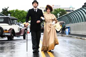 Jason Hansen and Pip Smith roll back the years on Grafton Bridge yesterday. Photo / Martin Sykes