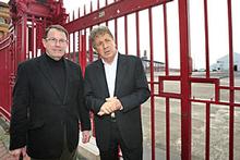 John Banks (L) and Mike Lee stand outside the Queens Wharf gates. Photo / Martin Sykes John Banks (L) and Mike Lee stand outside the Queens Wharf gates. Photo / Martin Sykes