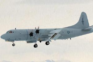 Orion coming in to land on the Pegasus runway, Scott Base. Photo / NZ Defence Force
