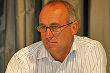 Sir Henry van der Heyden said dairy farmers must focus on their strength of growing grass and turning it into milk more efficiently than anyone else. Photo / Kenny Rodger Sir Henry van der Heyden said dairy farmers must focus on their strength of growing grass and turning it into milk more efficiently than anyone else. Photo / Kenny Rodger