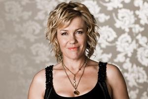 Robyn Malcolm as Cheryl in Outrageous Fortune. Photo / Supplied