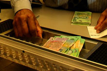 According to research, New Zealand's institutional fund managers have been somewhat sloppy in handling their foreign exchange transactions. File photo / Kenny Rodger According to research, New Zealand's institutional fund managers have been somewhat sloppy in handling their foreign exchange transactions. File photo / Kenny Rodger