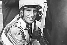 John Grylls unsaddling Kia Marea winner of the Auckland Cup in 1972. Photo / NZ Herald John Grylls unsaddling Kia Marea winner of the Auckland Cup in 1972. Photo / NZ Herald