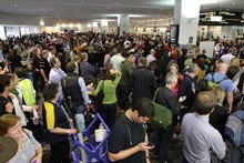 Passengers at Melbourne Airport face major delays after Virgin Blue's computerised check-in system crashed, forcing the cancellation of flights. Photo / Getty Images Passengers at Melbourne Airport face major delays after Virgin Blue's computerised check-in system crashed, forcing the cancellation of flights. Photo / Getty Images