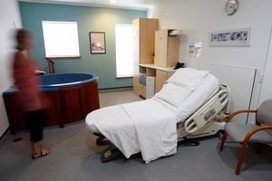 Birthcare now has rooms with pools and a whanau room. Photo / Sarah Ivey