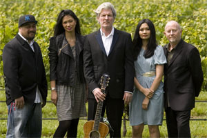 Che Fu, Boh Runga, Tim Finn, Bic Runga and Dave Dobbyn gear up for their summer winery tour. Photo / Richard Robinson