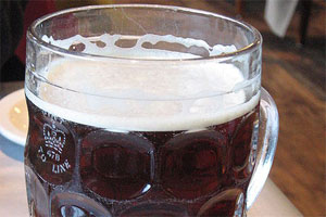 Drinking the odd pint may help prevent bone fractures, according to a US study.
