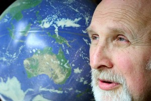 Former magician, fortune teller and psychic cat interpreter Ken Ring has backed off on his earthquake prediction. Photo / Sylvie Whinray