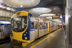 An UMR Research poll found 79 per cent of 241 Aucklanders in favour of installing railway lines across the harbour. Photo / Paul Estcourt