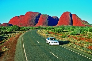 Driving the Lasseter Highway to Uluru-Kata Tjuta National Park. Photo / Tourism NT