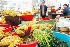 Market traders expect you to haggle - but customers without the ability to bargain can expect to have their wallets lightened.