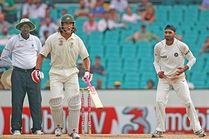 Andrew Symonds (L) accused Harbhajan Singh (R) of calling him a 'monkey' in 2008. Photo / Getty Images
