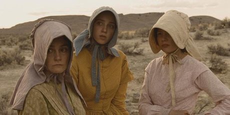 Shirley Henderson as Glory White, Zoe Kazan as Millie Gately and Michelle Williams as Emily Tetherow in Meek's Cutoff . Photo / Supplied Shirley Henderson as Glory White, Zoe Kazan as Millie Gately and Michelle Williams as Emily Tetherow in Meek's Cutoff . Photo / Supplied