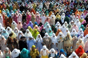 Muslims women offer Eid al-Fitr prayers at the Hazratbal shrine in Srinagar, India, to mark the end of the month of Ramadan. Photo / AFP