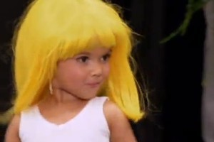The decision to dress Paisley Dickey as the 'Pretty Woman' prostitute has seen her mother receive death threats. Photo / YouTube