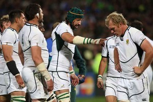 Victor Matfield of the Springboks points to Schalk Burger of the Springboks. Photo / Getty Images
