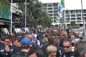 Fans navigate the Auckland viaduct ahead of the Rugby World Cup final. Photo / Cassandra Mason