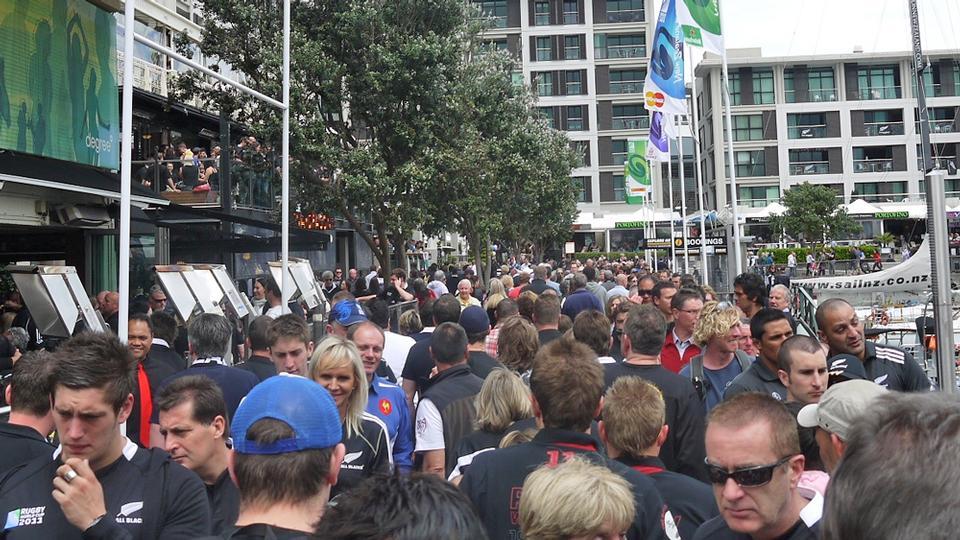 Fans navigate the Auckland viaduct ahead of the Rugby World Cup final. Photo / Cassandra Mason