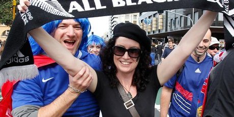 Fans in central Auckland ahead of the Rugby World Cup final game between New Zealand and France. Photo / Steven McNicholl