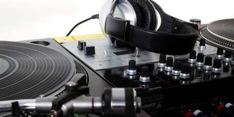 Juno's big-sellers seem to have lost that futuristic thrust that used to be at the core of electronic music - superbly executed, but weirdly 'safe'. Photo / Thinkstock Juno's big-sellers seem to have lost that futuristic thrust that used to be at the core of electronic music - superbly executed, but weirdly 'safe'. Photo / Thinkstock