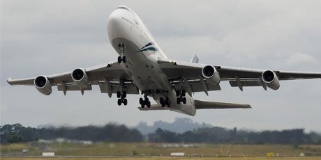 Air NZ's long haul operations lost the company $1m a week during the second half of the last financial year. Photo / Paul Estcourt