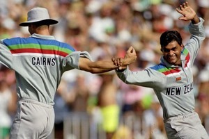 Dipak Patel shared the new ball in the 1992 World Cup. Photo / Getty Images