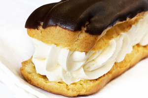 Chocolate eclairs are irresistible treats, especially if you've put in the hours to make them yourself. Photo Thinkstock