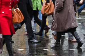 Kiwi drivers are required to stop for pedestrians only at crossings and traffic lights on 'walk now' phases. Photo / Thinkstock