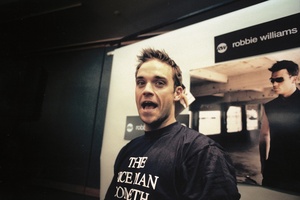 Robbie Williams hasn't had a cigarette in ten days. Photo / APN