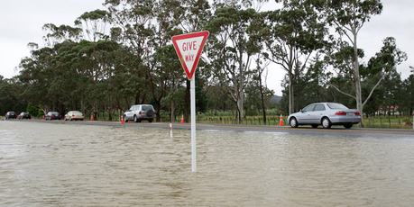Heavy rain that has caused flooding around the North Island is expected to continue tomorrow. Photo / Steven McNicholl