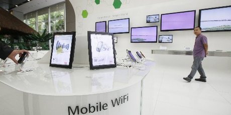 Agencies warned John Key there was no guarantee NZs broadband infrastructure would not be compromised if Huawei was awarded the contract. Photo / Supplied