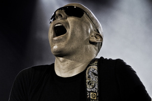 Joe Satriani 'is truly deserving of fan worship tonight' says Scott Kara. Photo / Supplied.