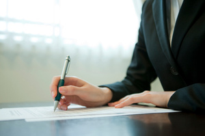 The Melbourne woman was told she looked too young and was too short to be turned into a sales person. An ombudsman has ordered a real estate agent to pay her $1200 in compensation. Photo / Thinkstock