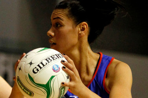 Mystics WA Grace Rasmussen in action. Photo / Natalie Slade.