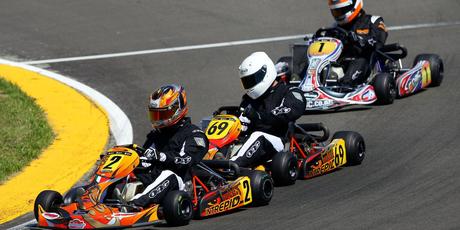 Class winner Daniel Kinsman leads Fraser Hart and Daniel Connor at Palmerston North. Photo / Fast Company/Hagen Hopkins