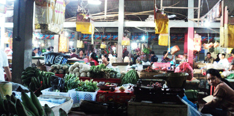 The chaotic Jimbaran vegetable market in Bali, a mad sensory overload of the beautiful and confronting where you can buy everything from bras to bananas. Photo / Zoe Walker