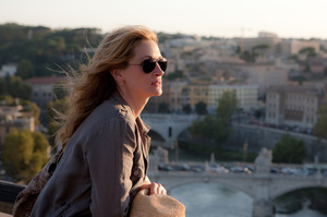 Julia Roberts has offered to babysit Brad and Angelina's children, as a wedding gift. Photo / Supplied