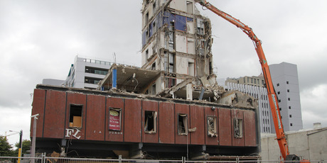 Christchurch rebuilding will star putting pressure on NZ inflation stats, but economists think there is little urgency for the Reserve Bank to raise the OCR. Photo / Geoff Sloan