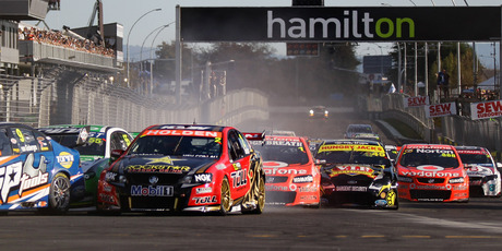 The start of the ITM400 in Hamilton today. Photo / Mark Hosburgh / Edge Photographics