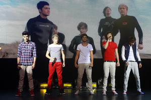 Zayn Malik, Niall Horan, Louis Tomlinson, Harry Styles and Liam Payne of One Direction perform live in Wellington. Photo / Getty Images