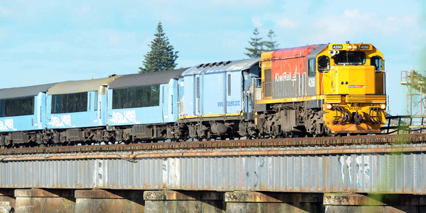 A revamped tourism-focused service will cut the number of weekly trips between Auckland and Wellington from 14 to six, KiwiRail announced today. Photo / NZPA