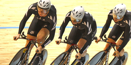 Lauren Ellis, Jaimie Nielsen and Alison Shanks will compete in the women's team pursuit, Photo / Getty Images