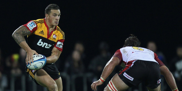 Sonny Bill Williams of the Chiefs looks to pass during the round 11 Super Rugby match between the Chiefs and the Lions. Photo / Getty Images.