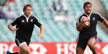 Charles Piutau of New Zealand runs the ball during the Men's Sevens exhibition match between Australia and New Zealand at Allianz Stadium. Photo / Getty Images.