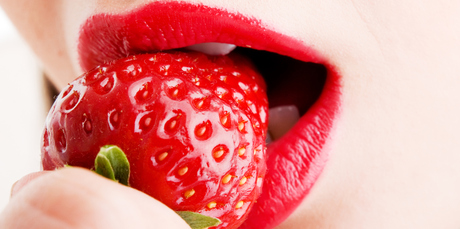 A new study has found eating strawberries and blueberries may benefit brain health by delaying cognitive decline by up to two-and-a-half years. Photo / Thinkstock