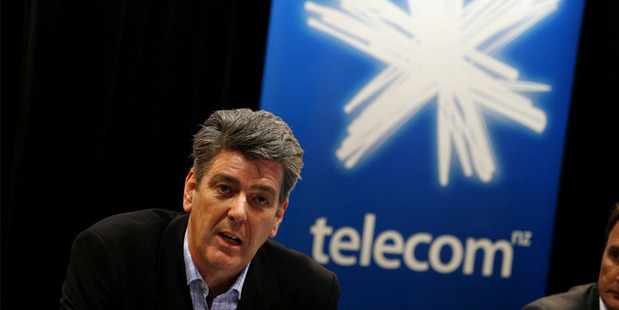 Telecom chief executive Paul Reynolds is leaving the phone company at the end of June.